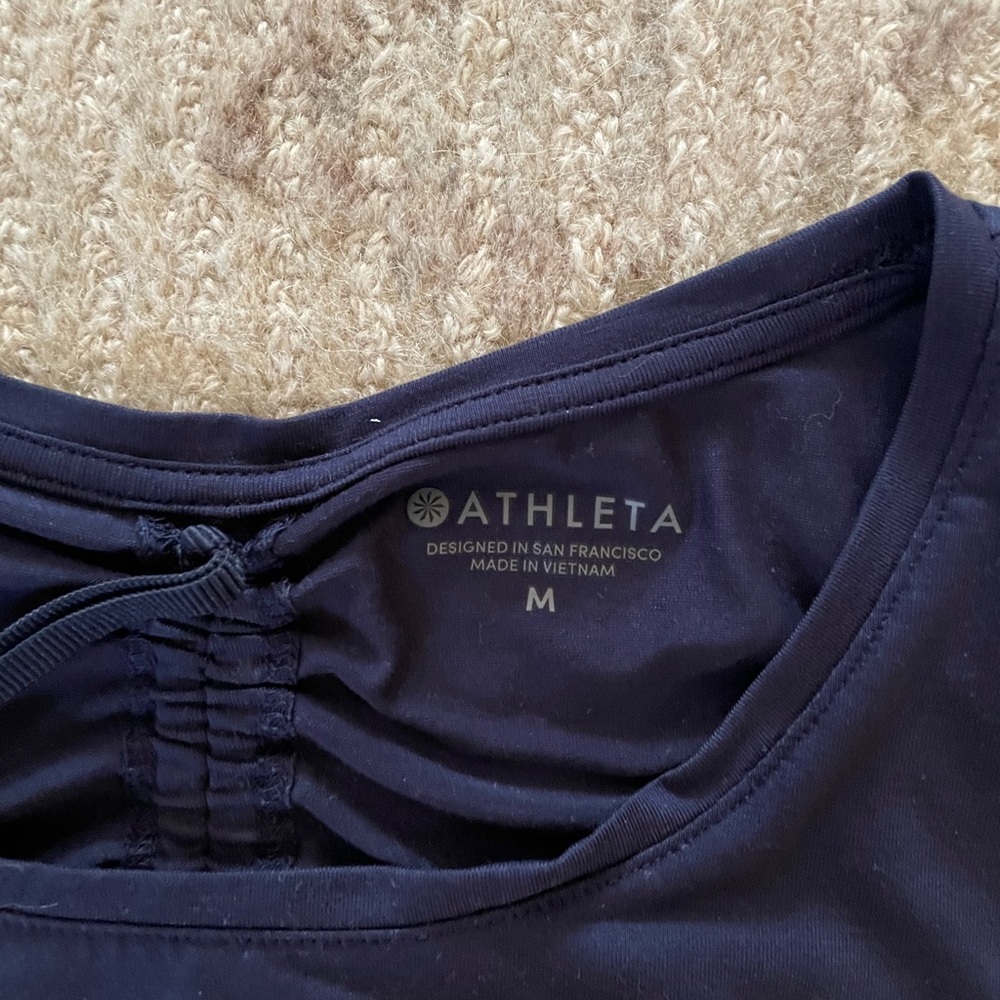 Open back, adjustable top - Picture 3 of 3